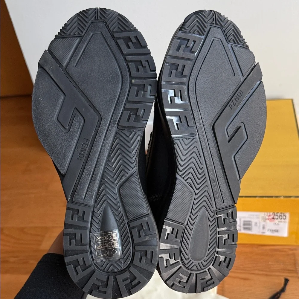 Fendi Black Low-Top FF Logo Roma Sneakers - Picture 9 of 9